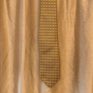 Gold tie